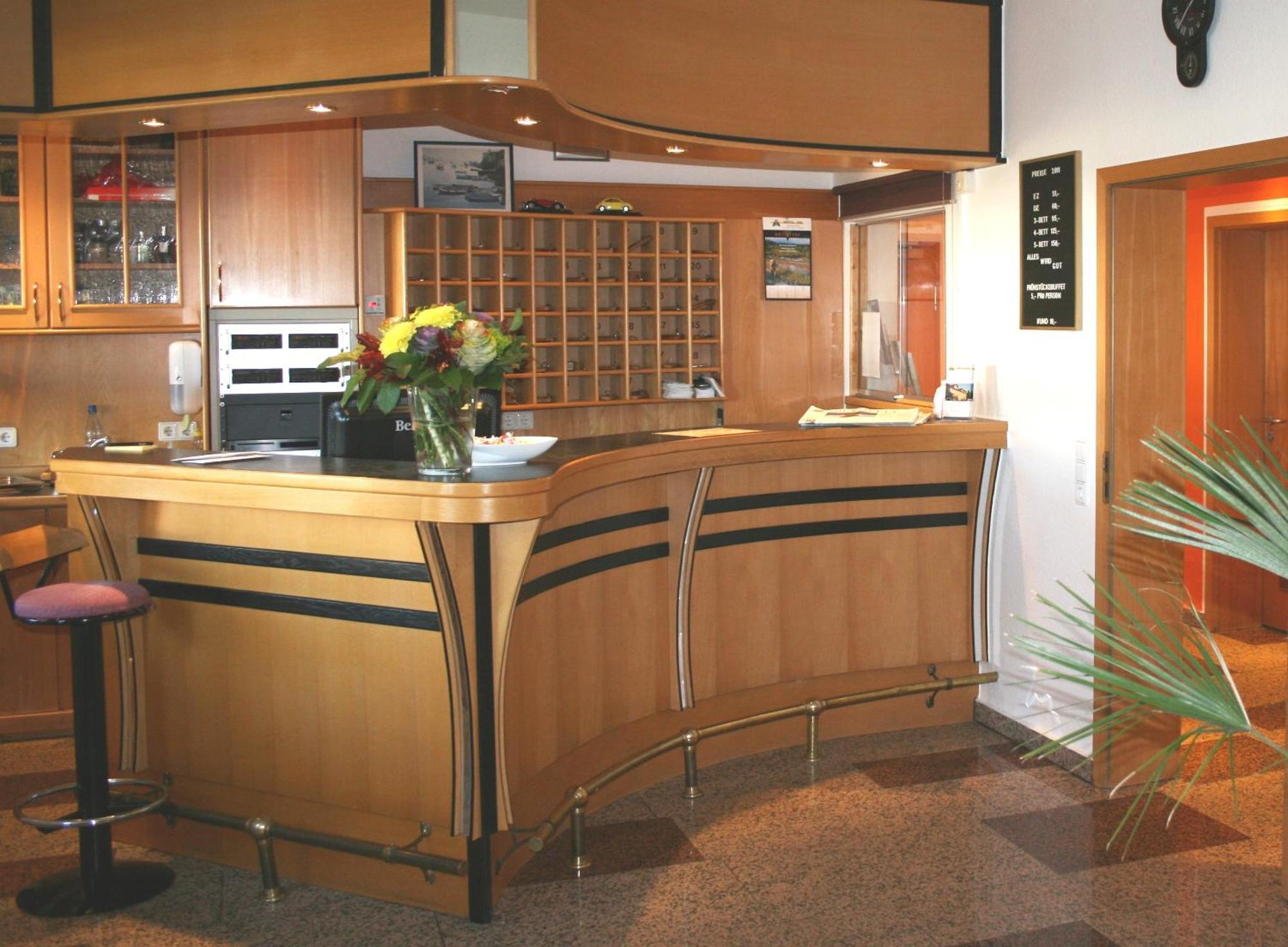 Hotel Parqeo Im A66 Gelnhausen Exterior photo
