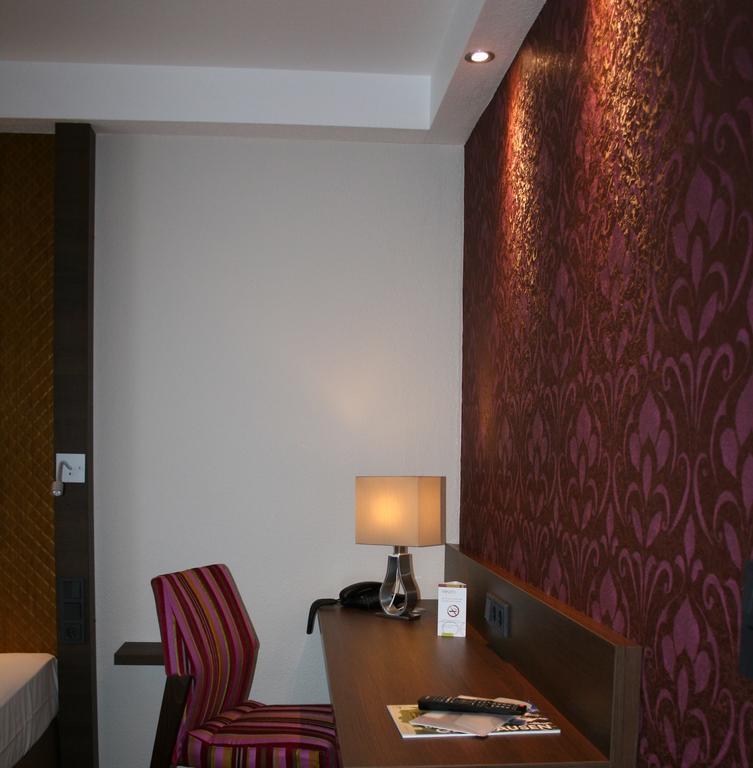 Hotel Parqeo Im A66 Gelnhausen Exterior photo