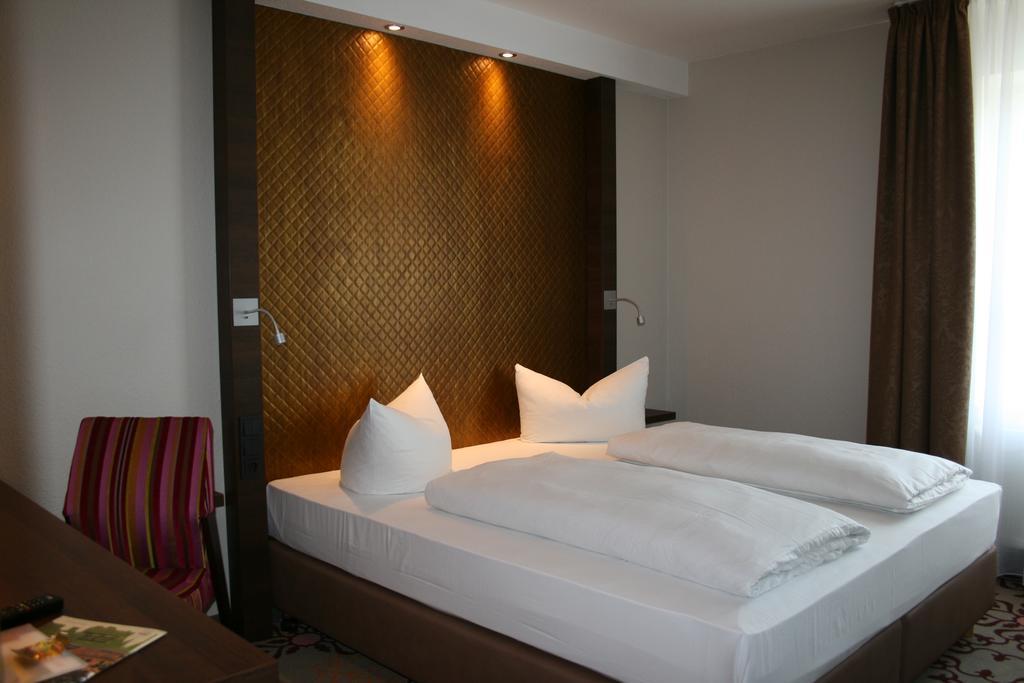 Hotel Parqeo Im A66 Gelnhausen Exterior photo