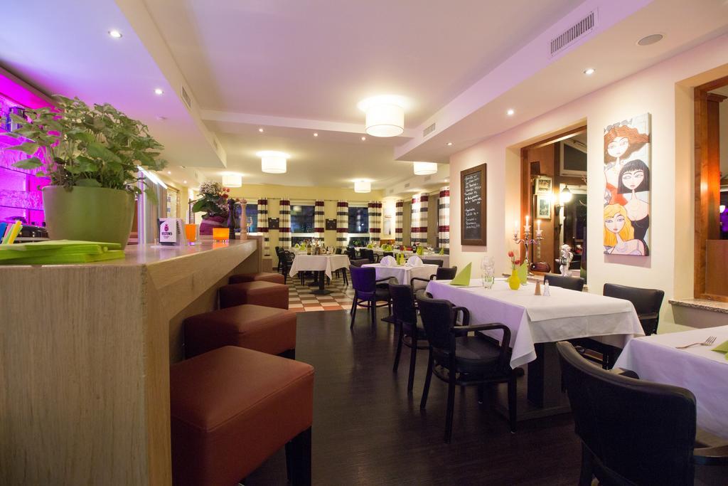 Hotel Parqeo Im A66 Gelnhausen Exterior photo