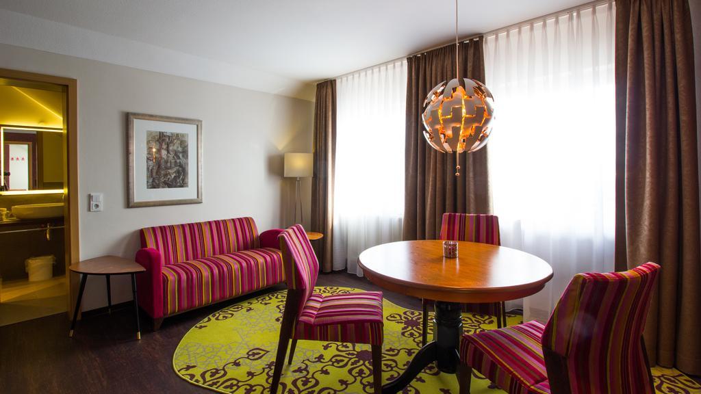 Hotel Parqeo Im A66 Gelnhausen Exterior photo